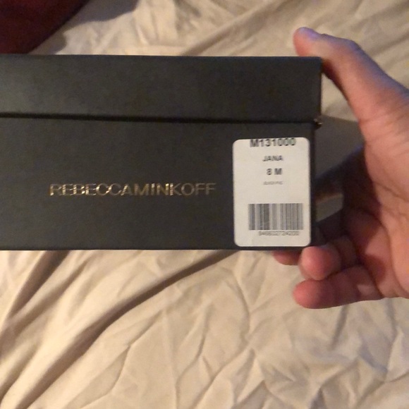 Sandals/new one pair in box other pair no box - Picture 2 of 8